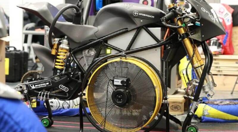 Гоночная премьера чемпионата мира Moto E близка. В эти выходные на трассе «Заксенринг» состоится первая гонка новой серии в программе Moto GP. В гонке стартуют 18 электрических байков от «Energica Ego Corsa».