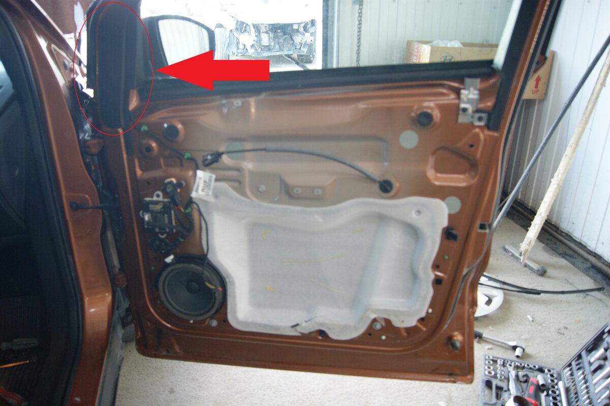 Декоративная пластиковая панель.