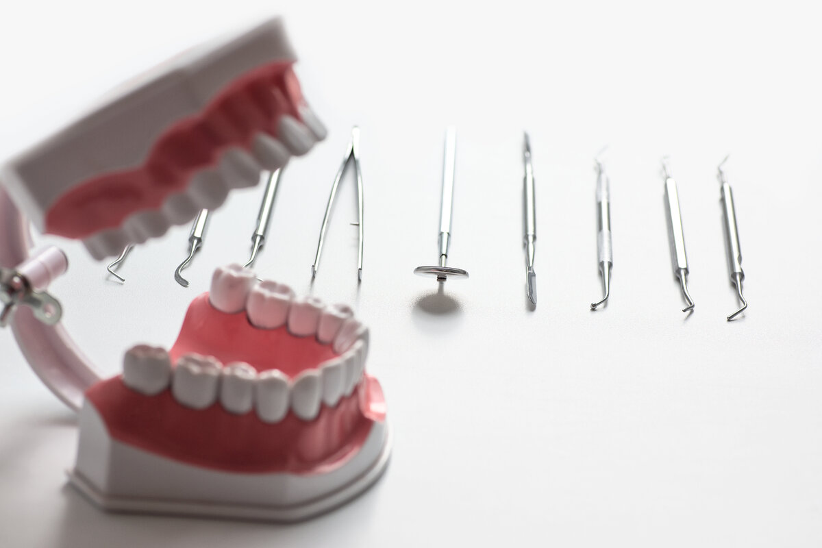 Почему стоматологи отказывают в лечении и настаивают на протезировании