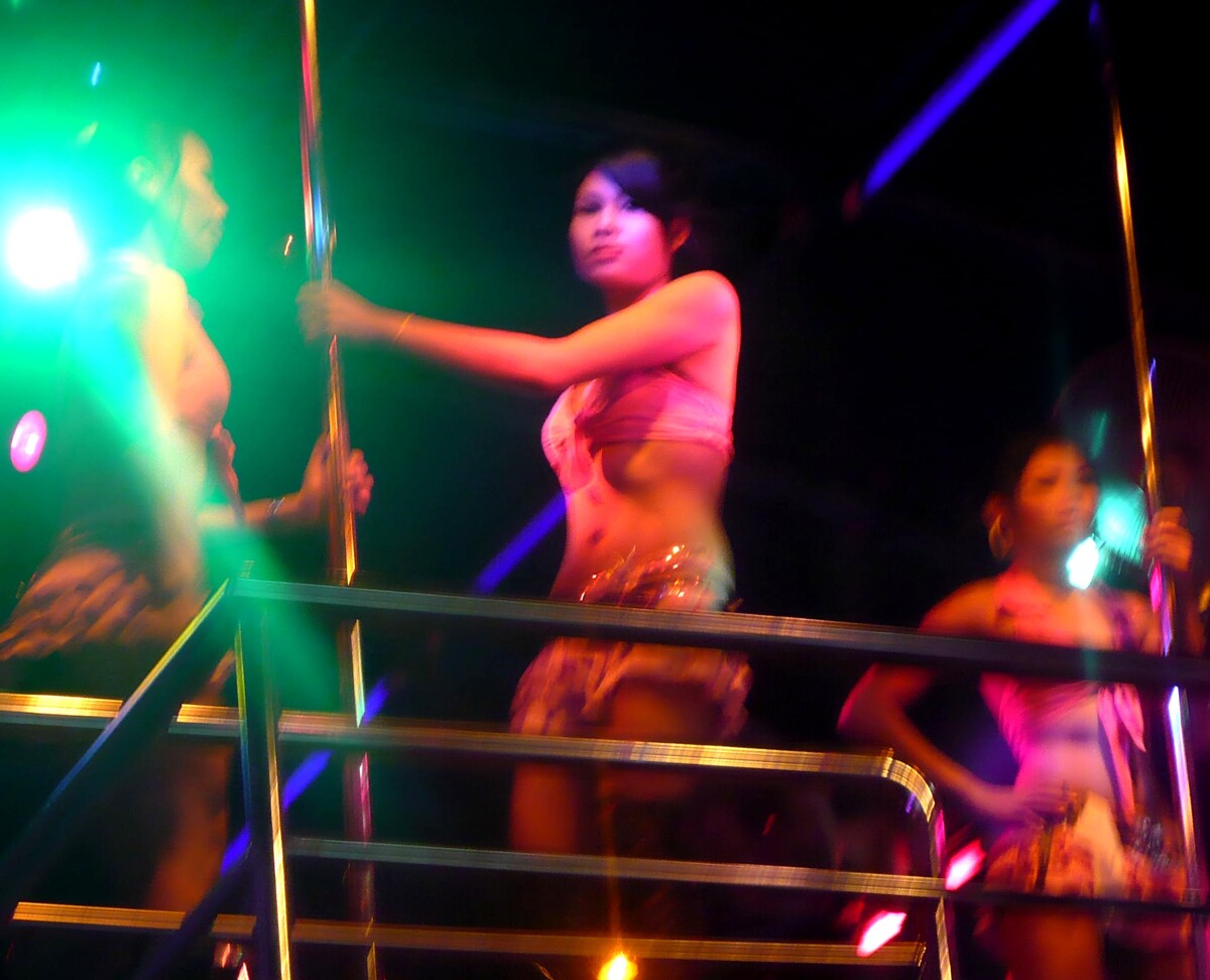 55. -5. 5. "Пин-понг шоу" в Бангкоке - подарок на совершеннолетие...