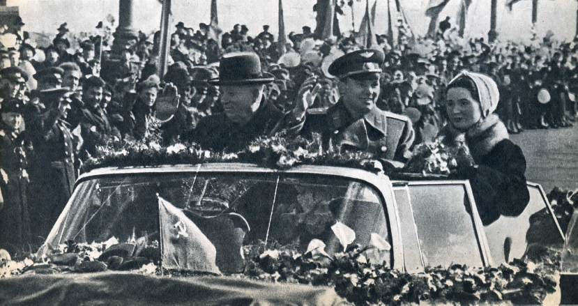 14 апреля 1961 года. Кортеж Гагарина 14 апреля 1961. ЗИЛ-111в 14 апреля 1961 года Гагарин. Хрущев и Гагарин 1961. Встреча Гагарина в Москве 14 апреля 1961 г.