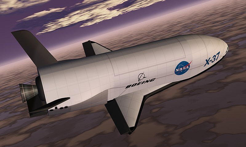 Компьютерная модель X-37B в полёте