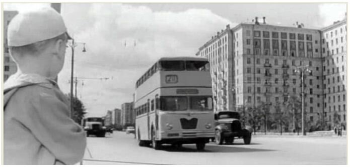 Немецкий автобус Do-56 на маршруте. 1962 год.