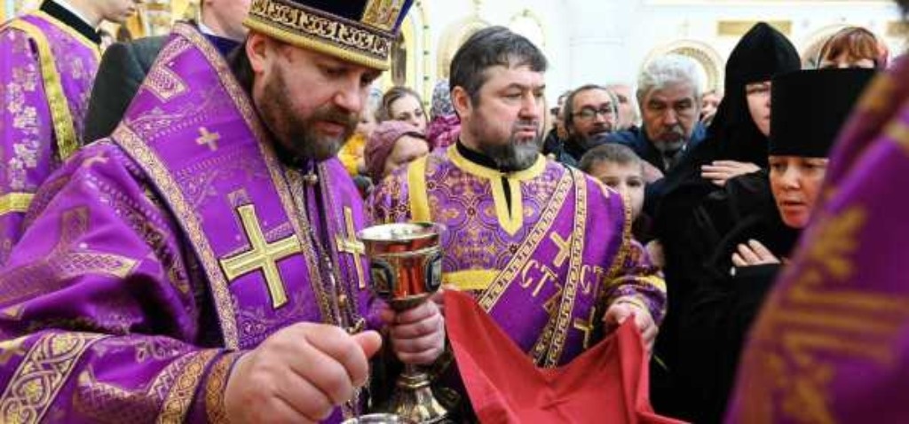 Обмывание лжицы в спирту