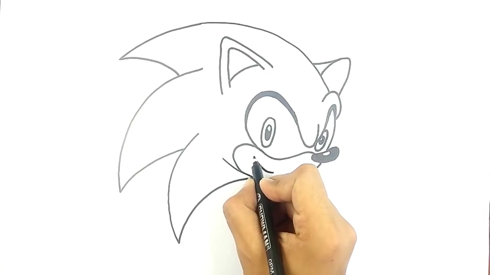 Как нарисовать Соника карандашом поэтапно