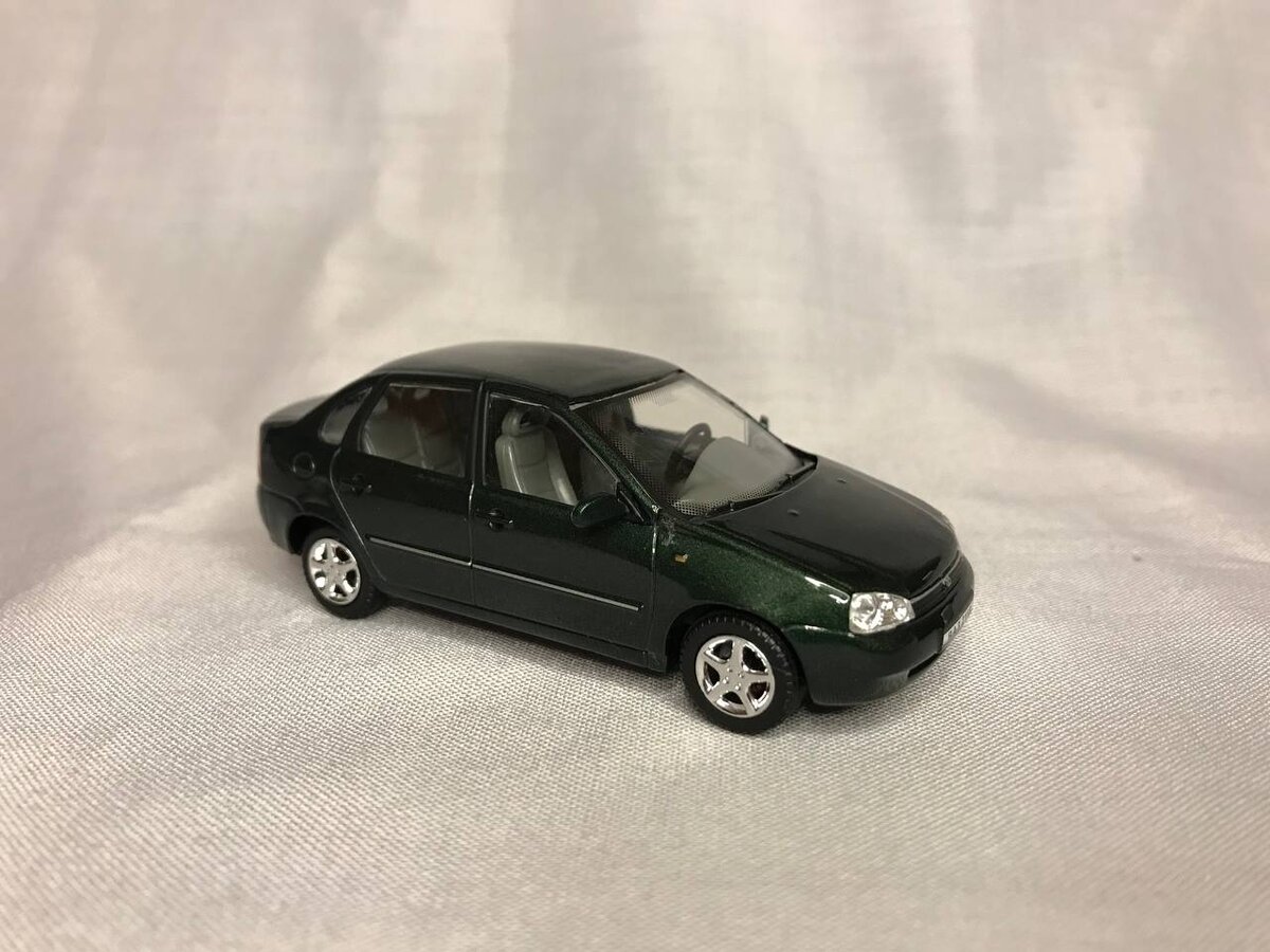 Лада Калина (Ваз 1118), Hongwell (Cararama), 2005 г.