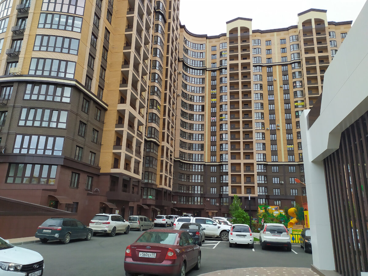 ЖК " Достояние"( фото автора)