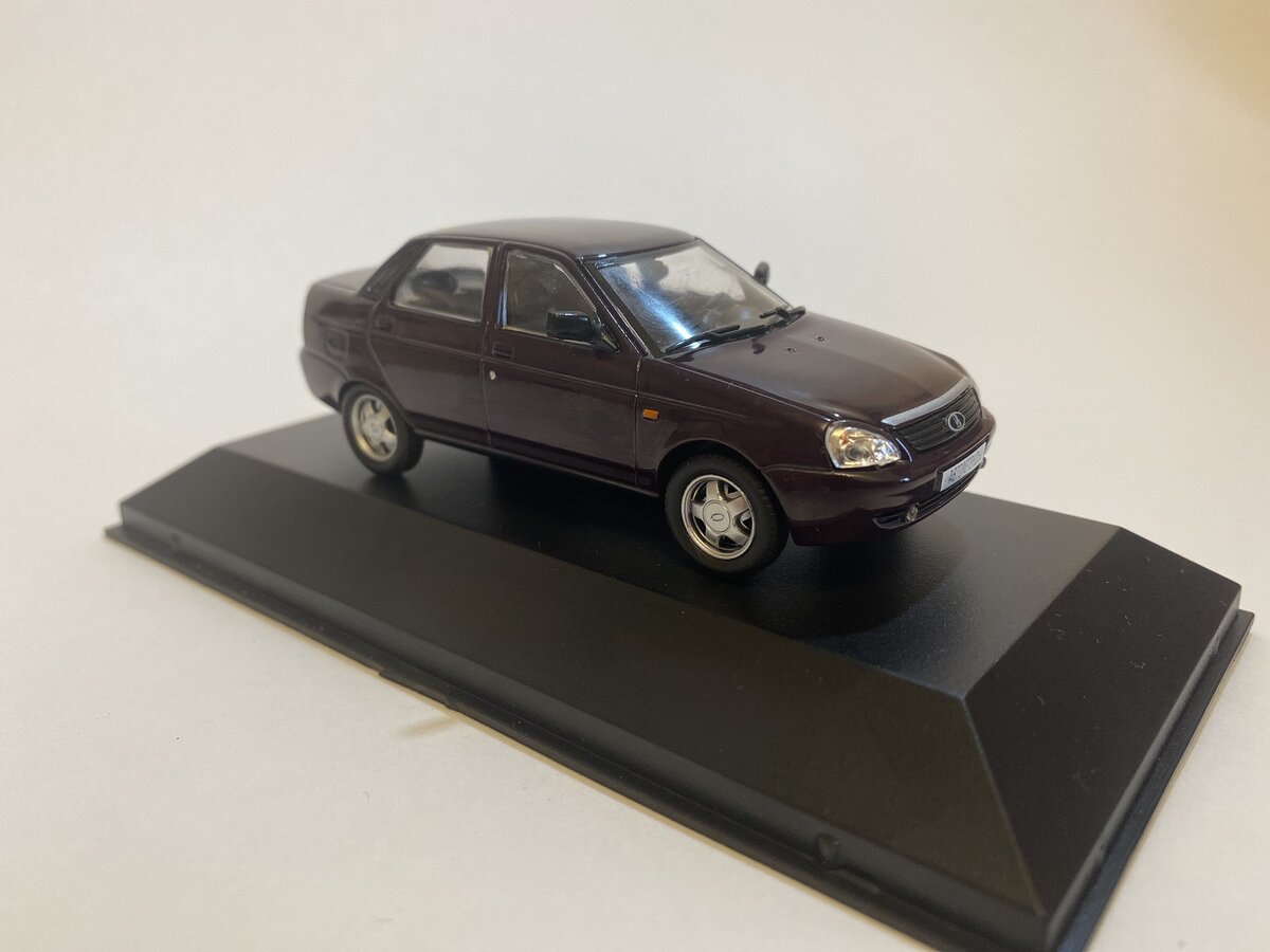 Лада седан, Баклажан - Lada Priora в масштабе 1/43 от DeAgostini (из серии  Автолегенды). | Модель и прототип | Дзен