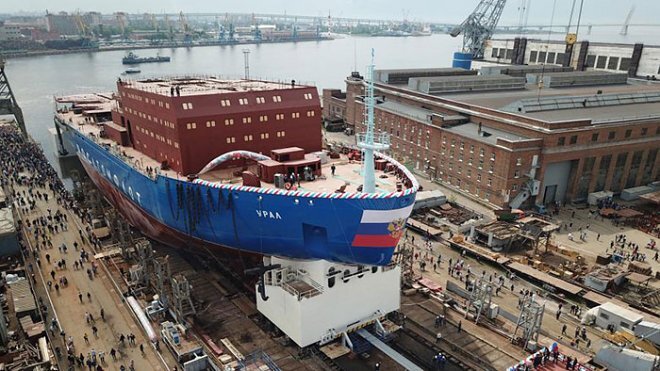 Ледокол «Урал» пр.22220, спуск на воду