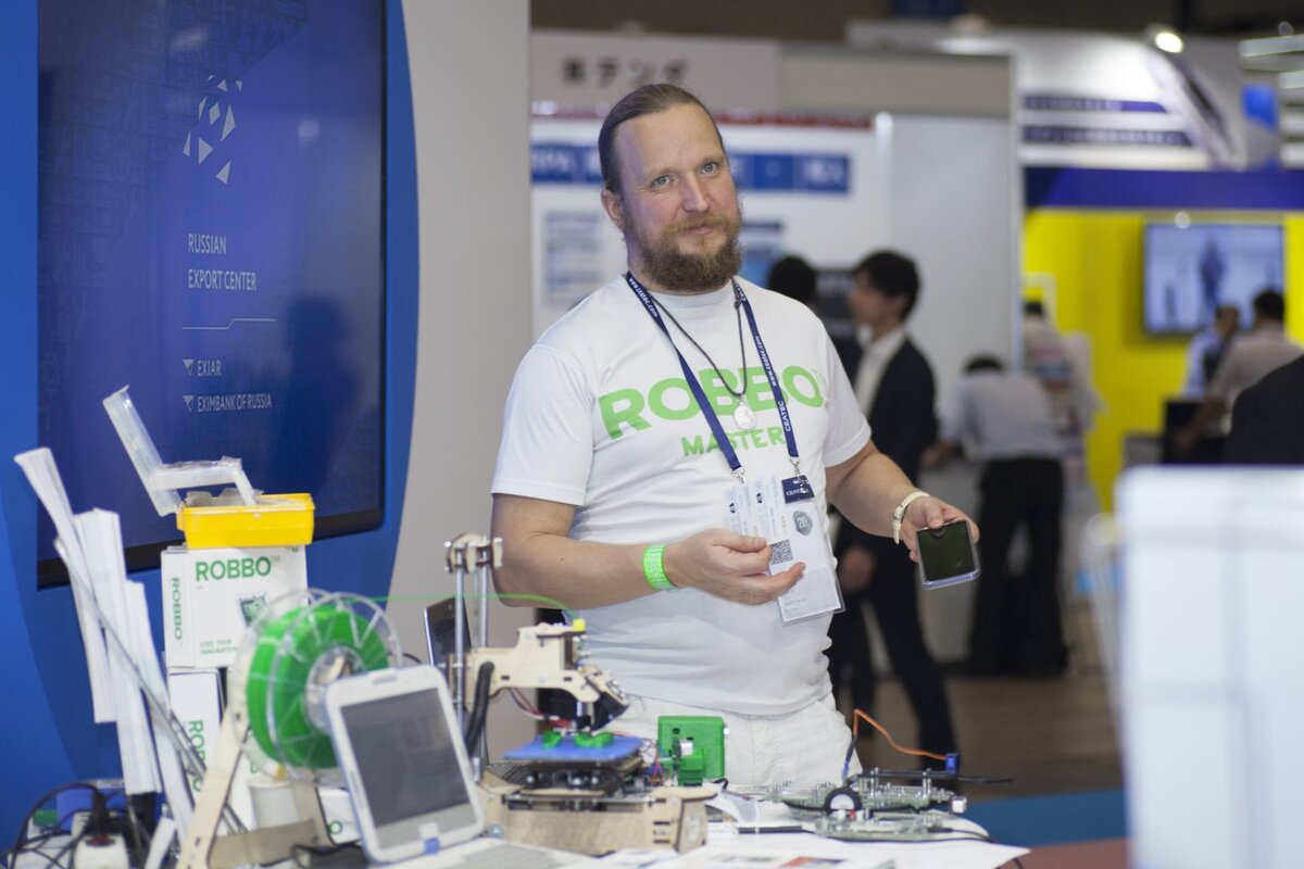 Павел Фролов, основатель компании "РОББО". Фото: edurobots.ru