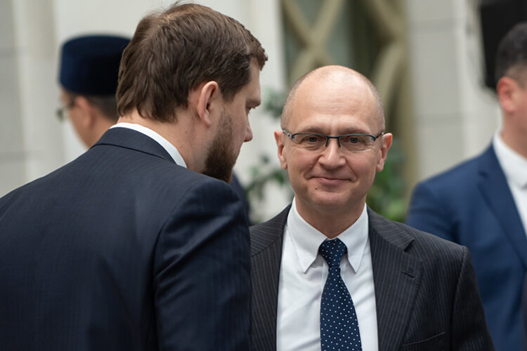    Сергей Кириенко уверенно вошел в круг наиболее влиятельных сподвижников Владимира Путина — «Политбюро 2.0», в том числе за счет востребованной кадровой политики рекрутинга профессиональных управленцев в губернаторский корпус Фото: «БИЗНЕС Online»