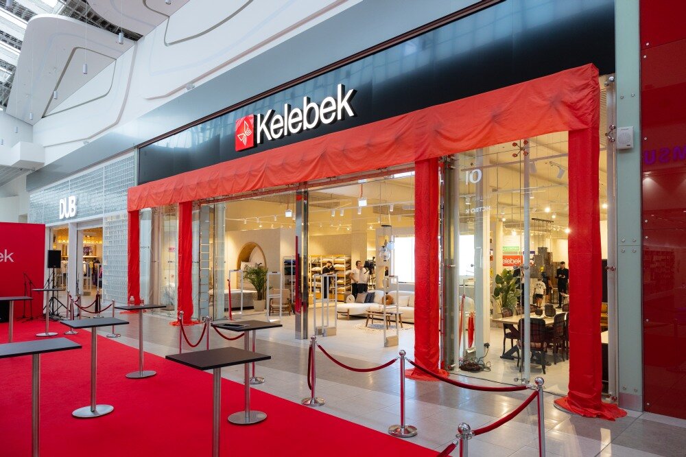 фасад флагманского магазина в ТЦ МЕГА Теплый Стан. фото: kelebek-russia.ru