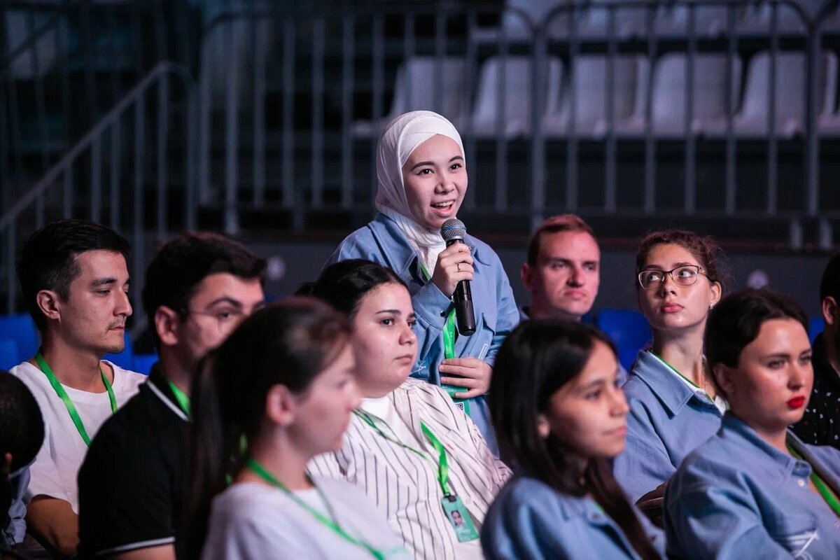  📷    На «Евразии Global» участники форума обсудили тему «Мир, который мы хотим» Андрей Севостьянов