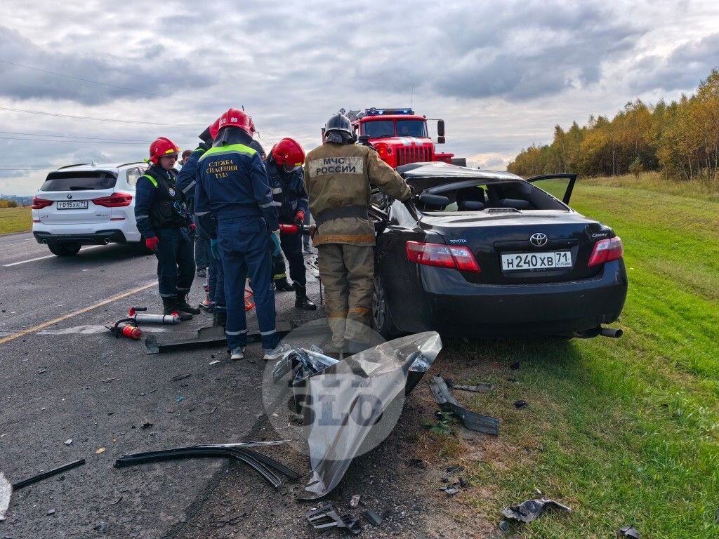 В жестком ДТП на трассе М2 под Тулой погиб водитель Toyota Camry:  фоторепортаж | Myslo.ru | Дзен