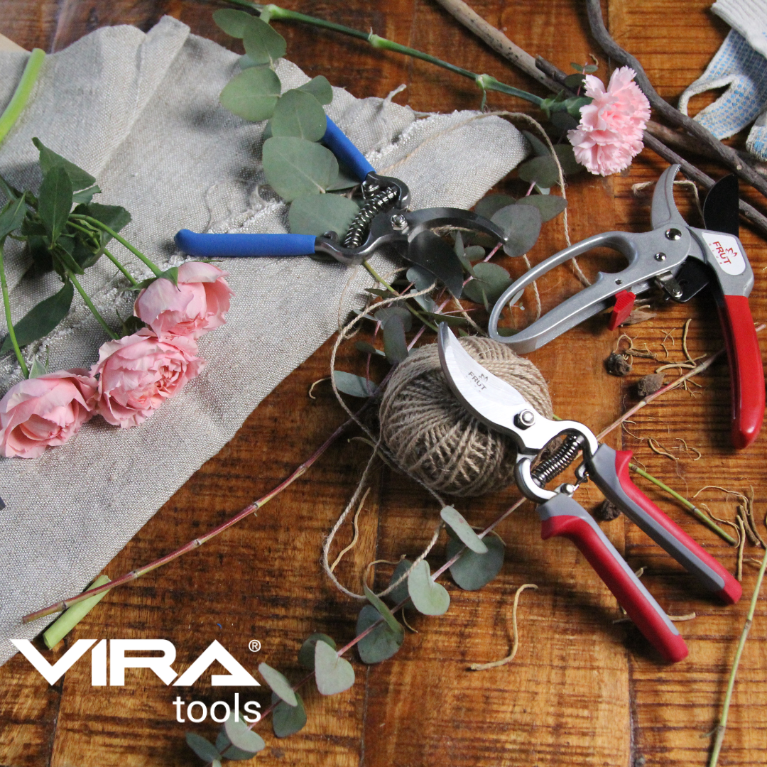 В ассортименте настоящего мастера должен быть не только инструмент для "мужской работы", но и ручной инструмент, облегчающий жизнь его спутницы