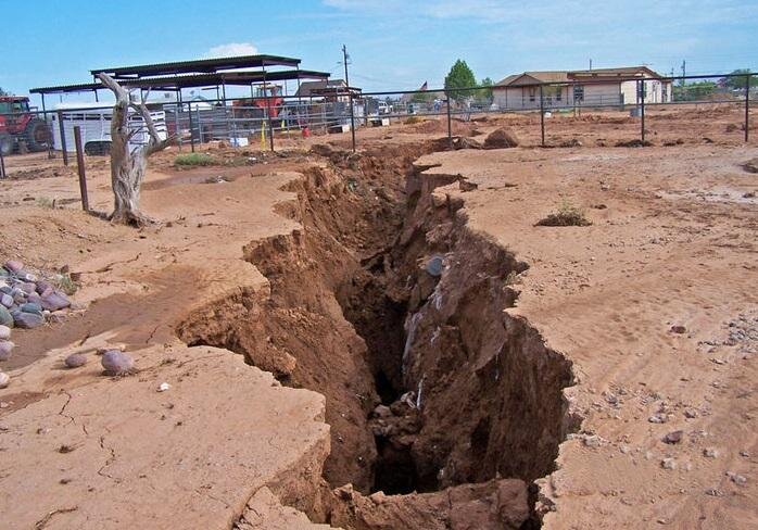 Восточный разлом, именуемый "сухим", проходит через Эфиопию и Кению. pinterest.com