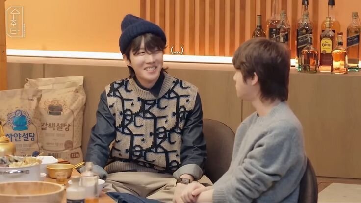 Шучита с Джином, и неожиданным Хоби