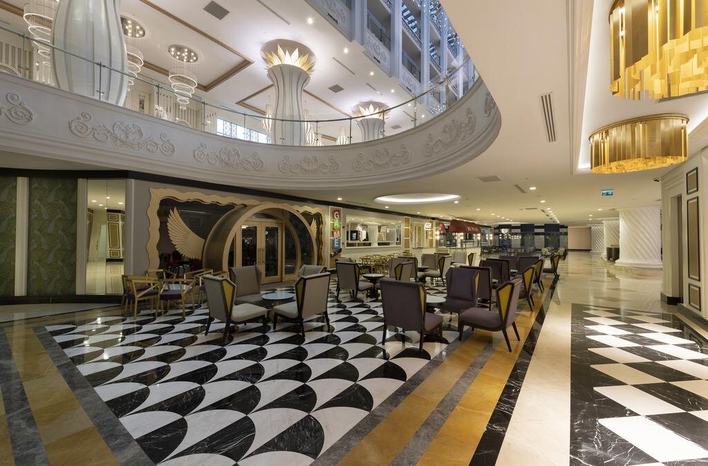 Комфортные рестораны и кафе, клубы 