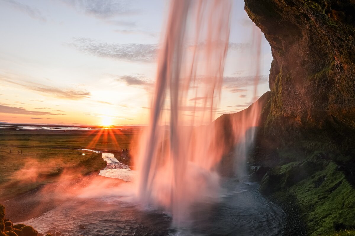 Фото с бесплатного фотоистока https://unsplash.com, автор Joss Broward