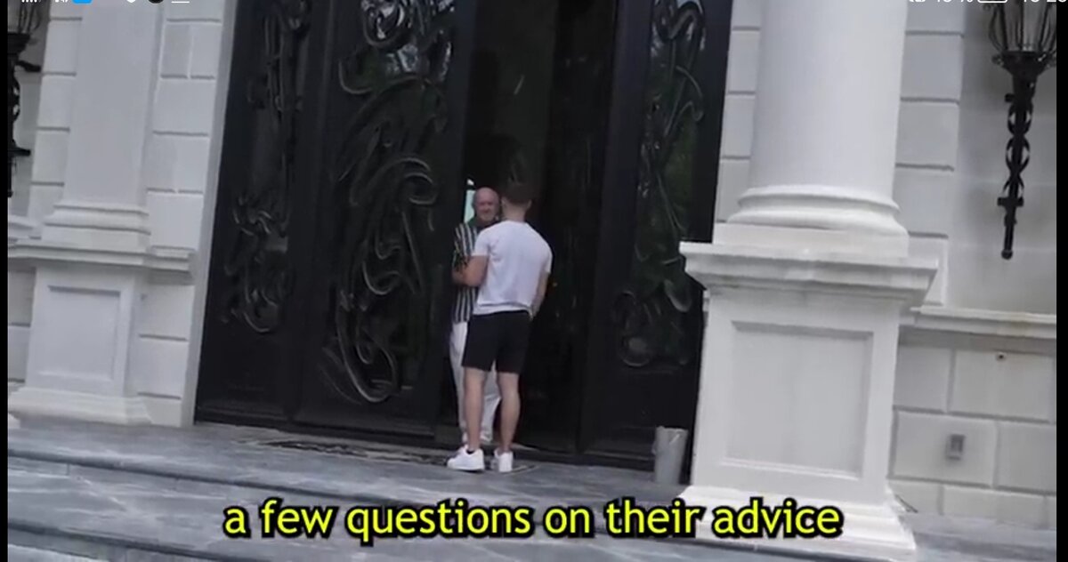 По масштабам дверей можете представить масштабы дома 