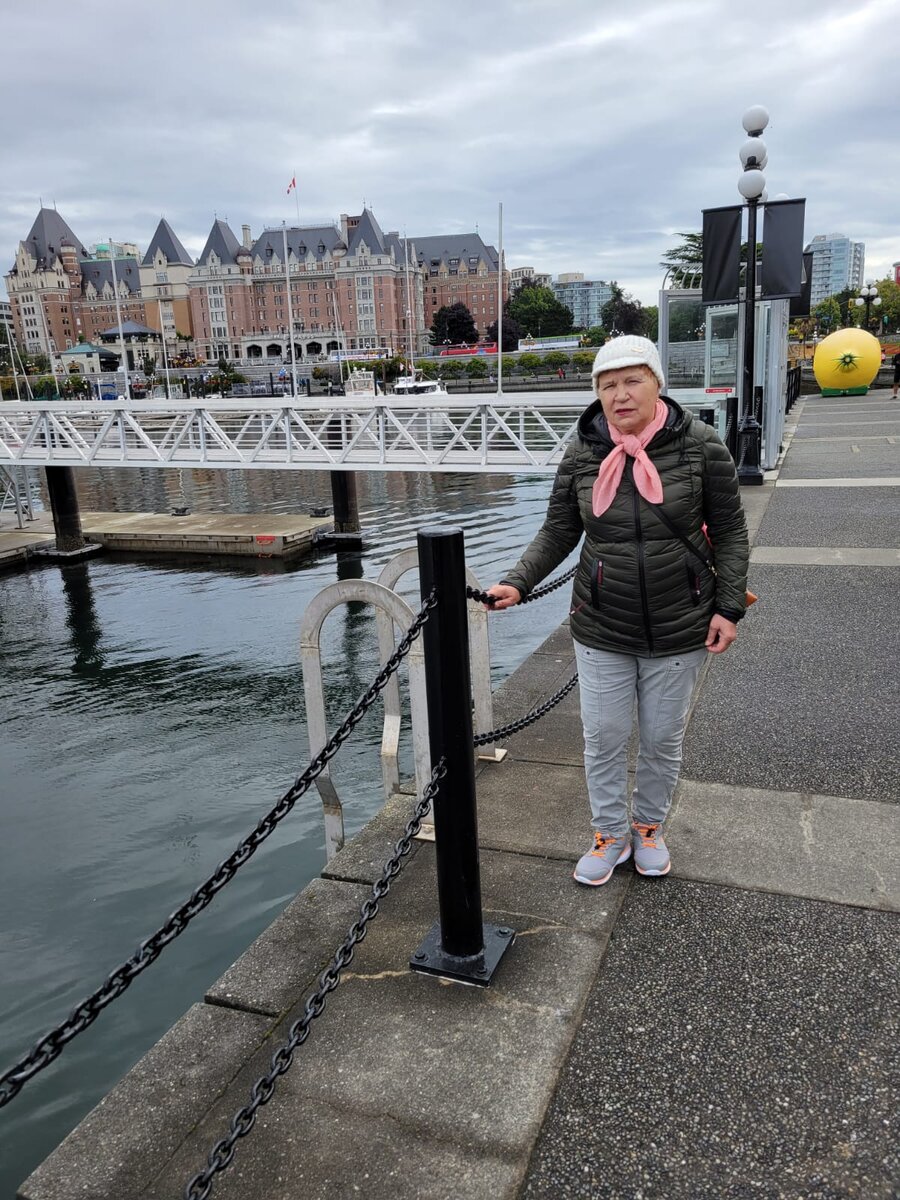 Валентина Анатольевна Фадеева на острове Виктория, Канада.