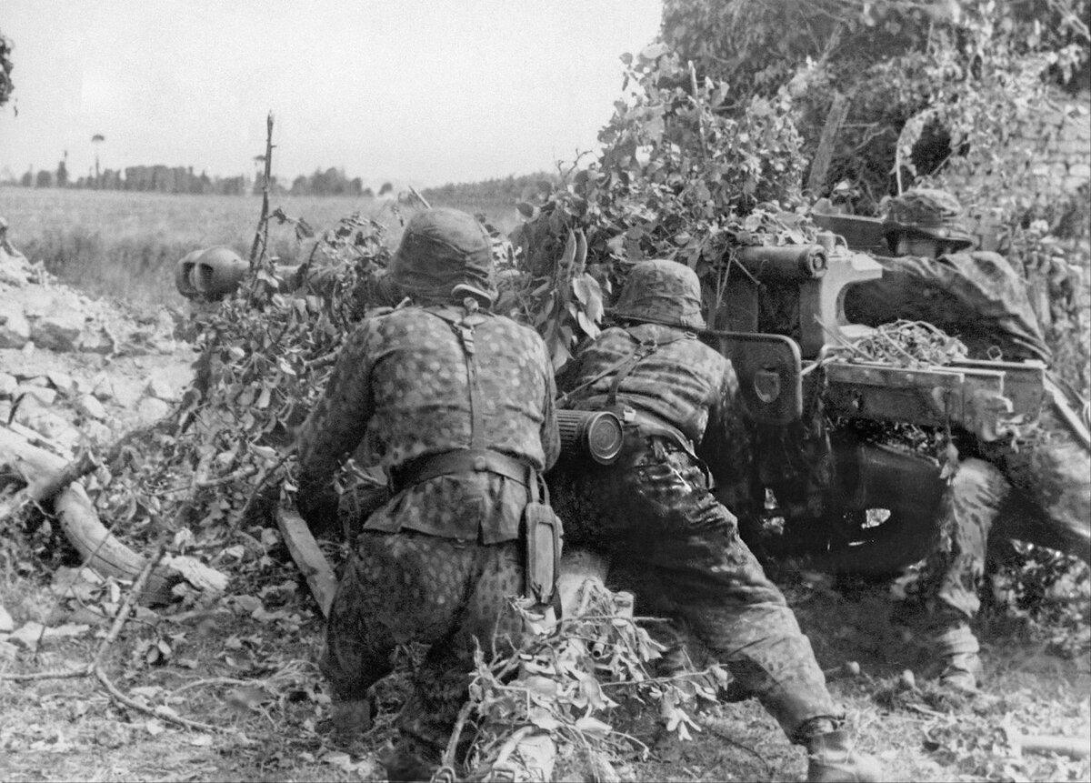 Западный фронт вермахта. 12-Й танковой дивизии СС «Гитлерюгенд». 12 SS Panzer Division. Дивизия СС Гитлерюгенд в Нормандии 1944. 12 Танковая дивизия СС Гитлерюгенд.