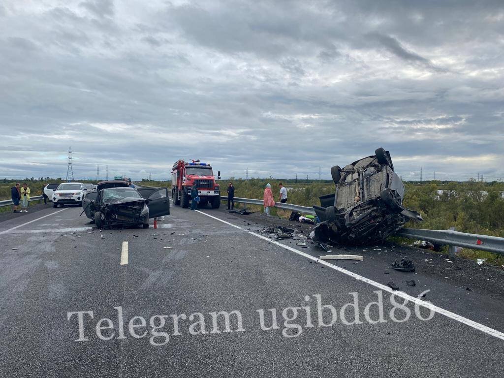    Пять человек пострадали в ДТП под Нефтеюганском