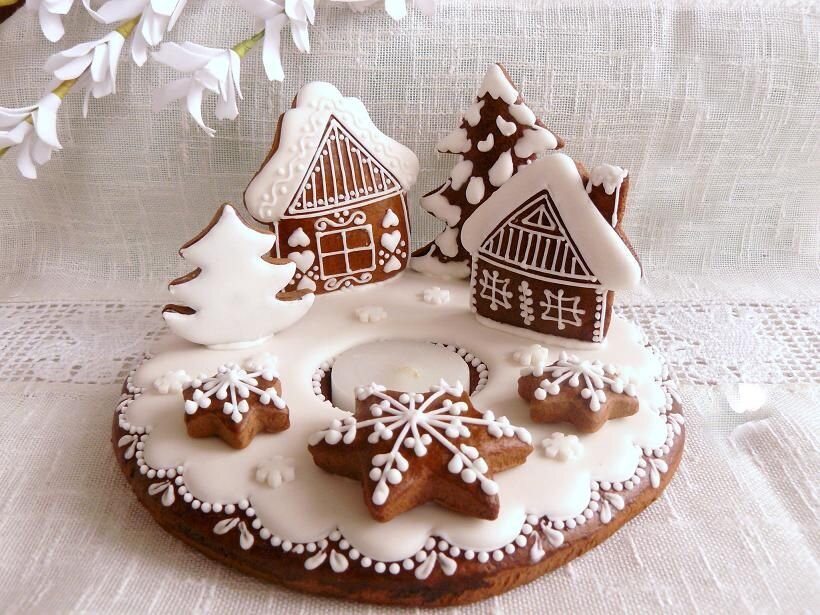 Gingerbread with Icing