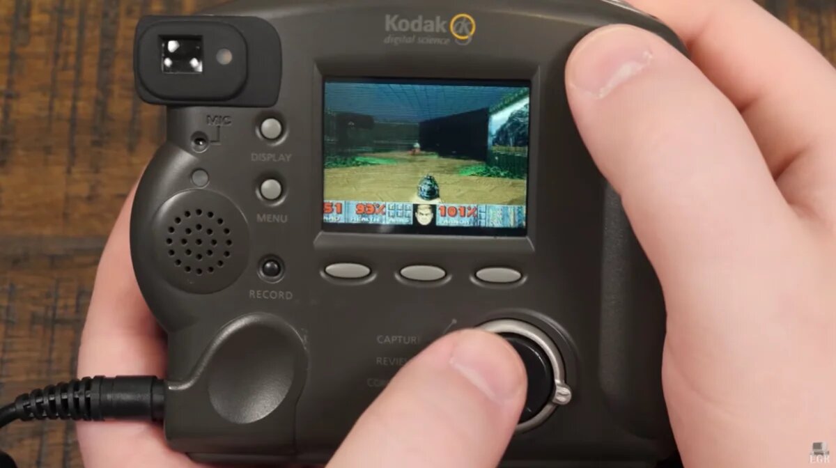 Doom на фотоаппарате Kodak 1998 года