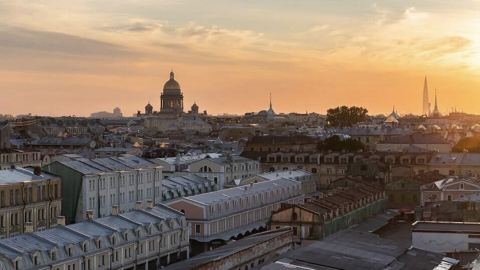 Панорамный вид со Sky Terrasse на Санкт-Петербург