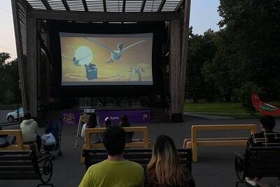   Показ фильма под открытым небом в Сергиевом Посаде ©Дарья Леонова Фото