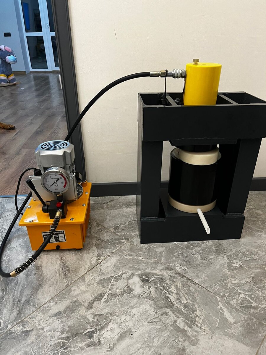 Компактный маслопресс для квартиры