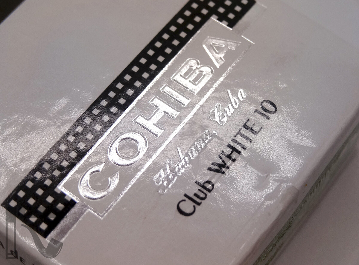 Сигариллы Cohiba Club White. Фото: © канал "Уголок Курильщика"