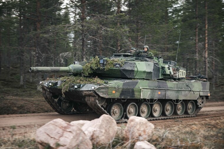    Танки Leopard сильно переоценены, отметил Владимир Рогов
