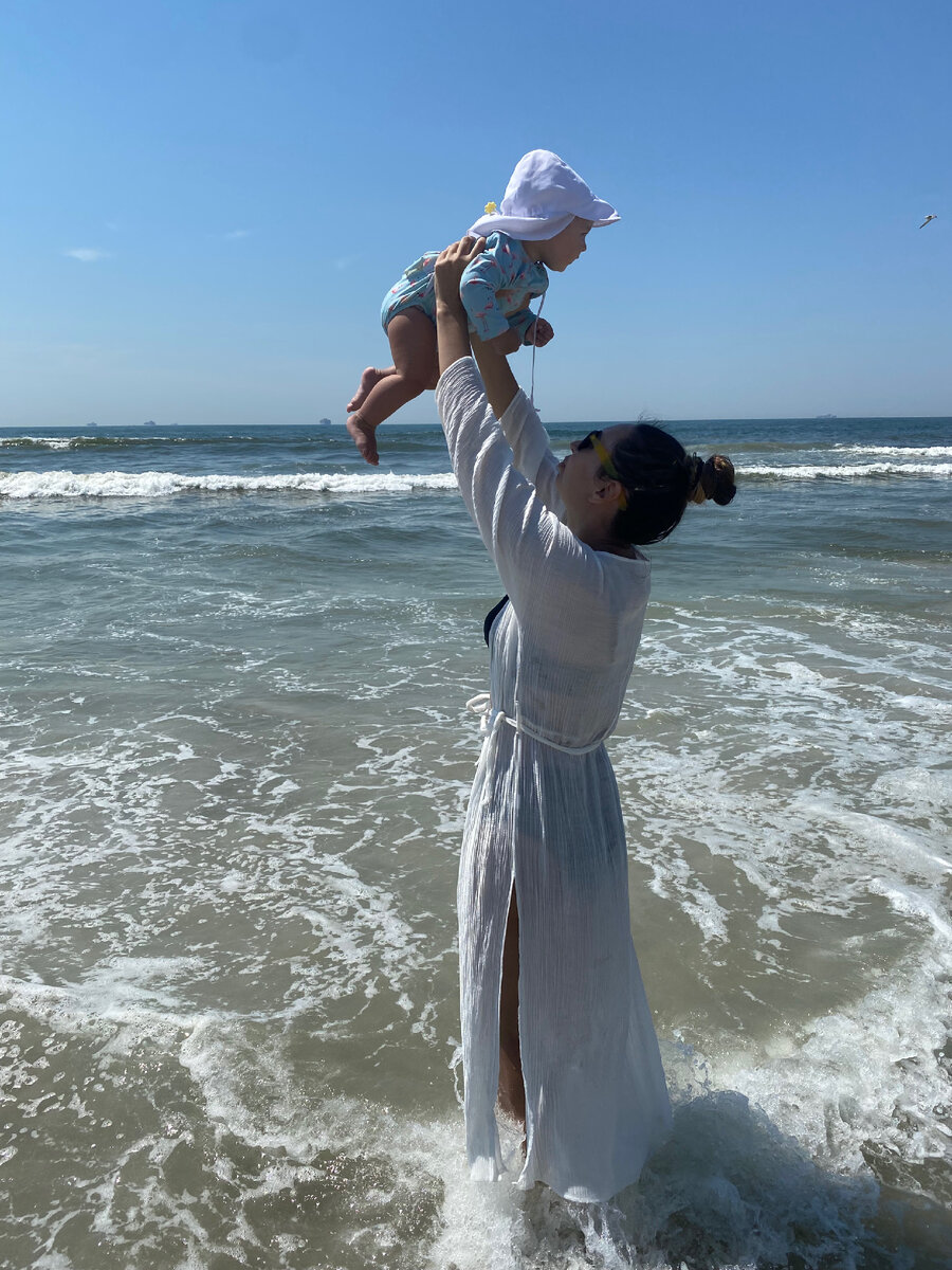 Наша поездка на океан в 2022. Ребёнку тогда еще 7 месяцев.