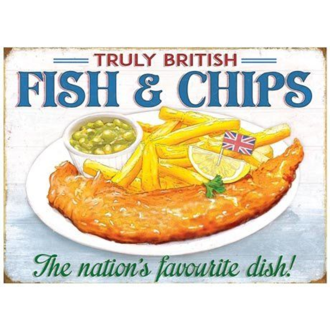Я уже рассказывала в одном из постов о традиционном английском завтраке. Теперь пришла очередь рассказать о другом знаменитом британском блюде, которое популярно практически во всем мире. Это fish and chips.
🐟Сами англичане спорят о происхождении этого блюда. Согласно истории, рецепт приготовления рыбы в кляре появился благодаря еврейским иммигрантам, которые перебрались в Англию из Испании и Португалии в начале 19 века. Именно в этих странах было популярно такое приготовление рыбы.  Картофель привезли в Англию в 17 веке, но fried chips впервые упоминаются в 1860 году. 
🐠Но кому принадлежит союз жаренной в кляре рыбы и картошки, не могут ответить даже англичане. Авторство приписывают себе и Лондон, и Ланкашир. 
🐟Первый магазинчик , где можно было купить fish and chips, открылся в 1860 году. Fish and chips, завернутые в газету, быстро стали популярной едой у рабочего класса. К 1930 году таких торговых точек стало 35 тысяч! Сейчас их количество снизилось, но в Англии такой обед гораздо популярнее бургера из МакДональдса. 
Да и в других странах, во многих ресторанах (даже трендовых), вы можете найти это блюдо. Fish and chips обычно подают с соусом и пюре из зеленого горошка. ❓А вы любите fish and chips? 