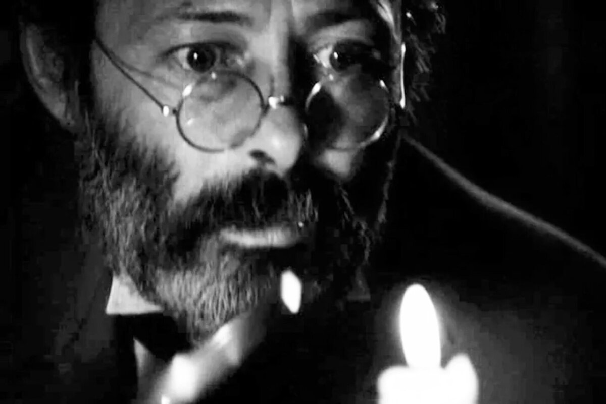     Умер вернувшийся из Израиля актер Владимир Портнов, сыгравший ювелира в фильме «Узник замка Иф»