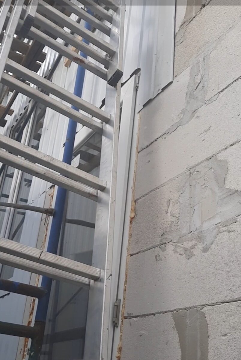 Объект. Обшить профлистом стены. Фото автора 