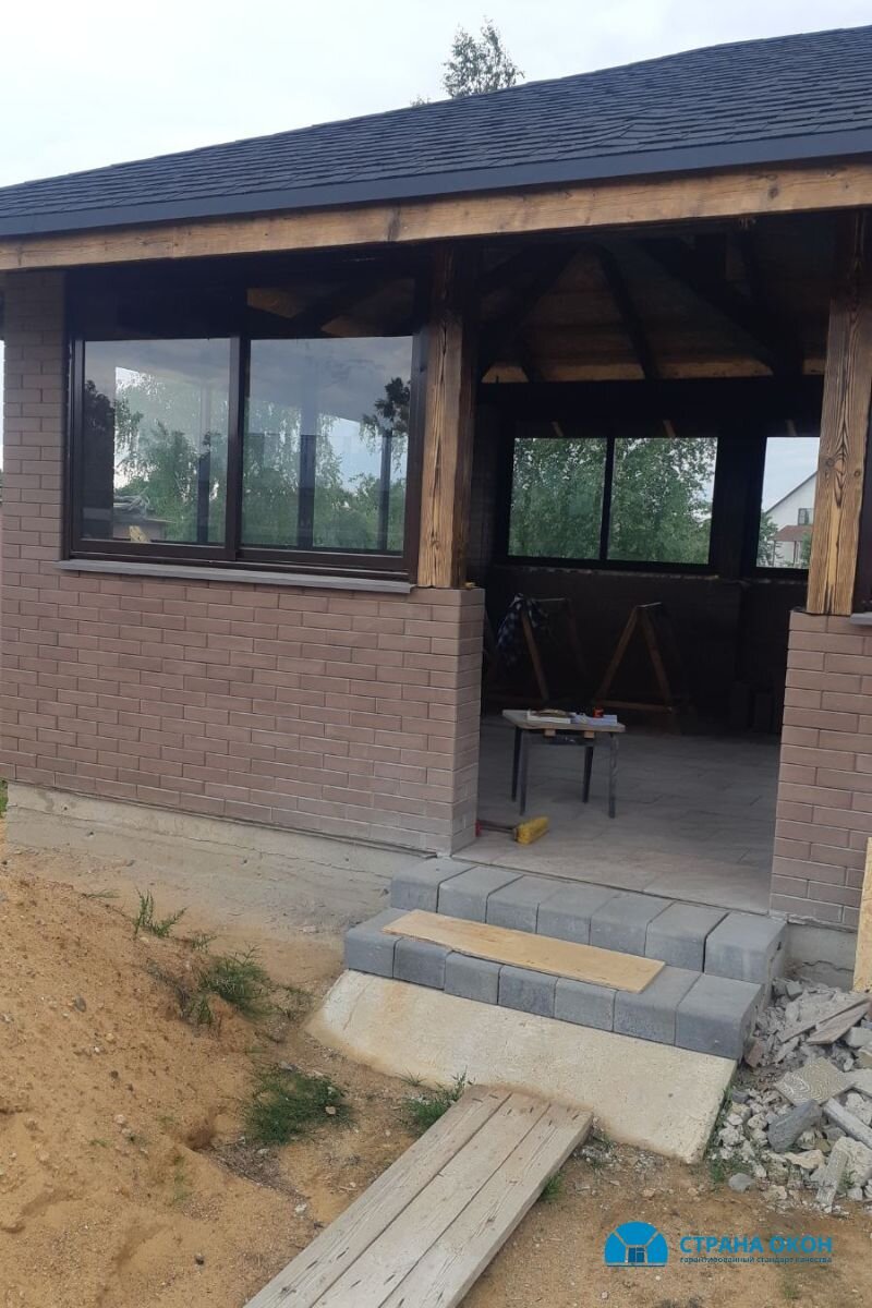 Остекление беседки под ключ