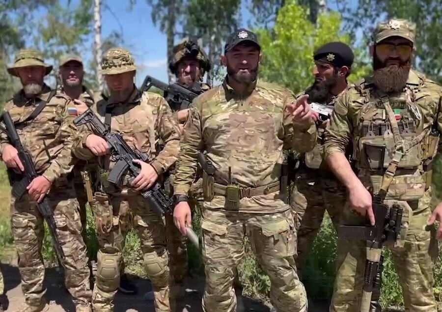    Кадр из видео тг канала Kadyrov_95