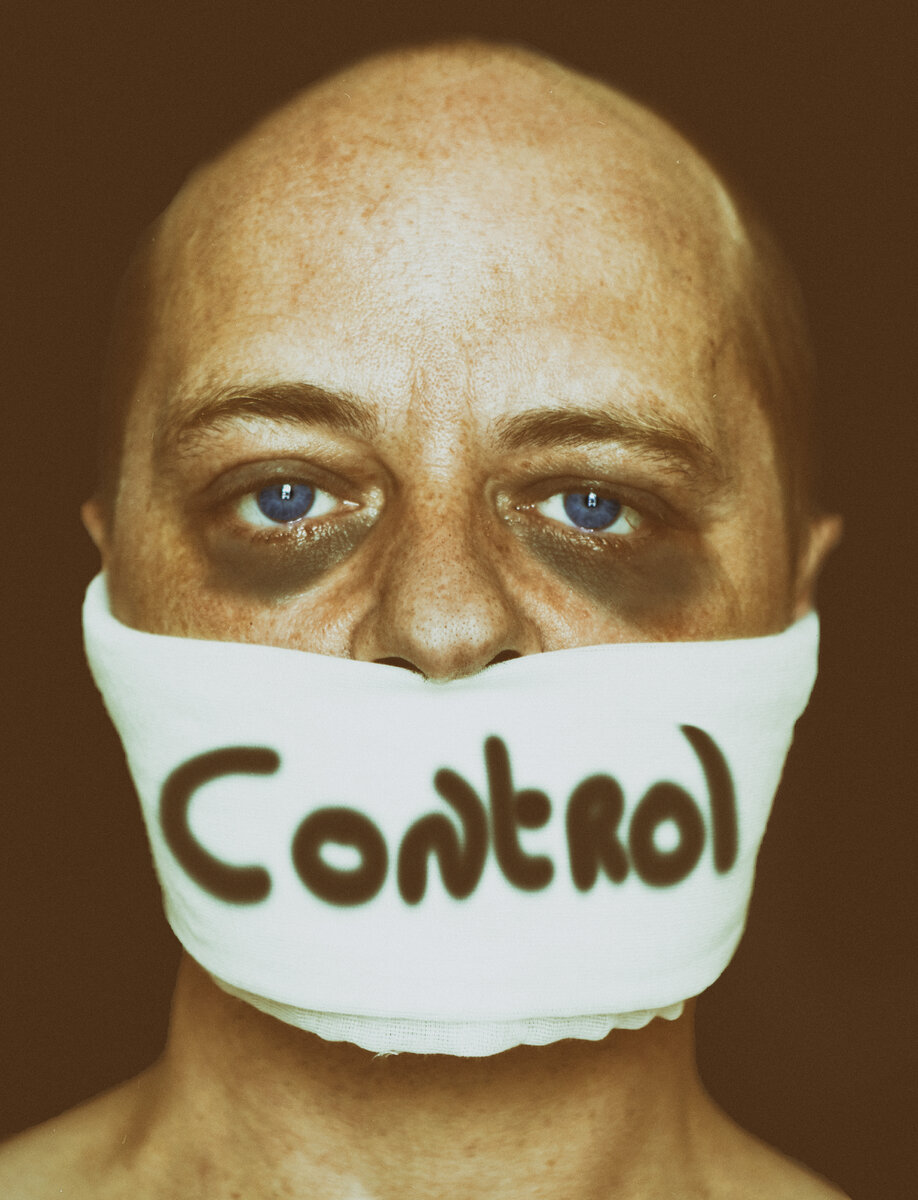 david pacey – «Control» / flickr.com