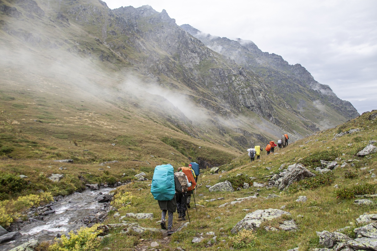 Спасатели советуют не сходить с тропы и всегда ждать товарищей