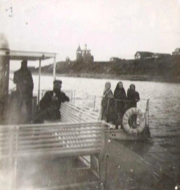 на фото буксир "Верколец" построен 1890 г. владельцы-купцы Володины