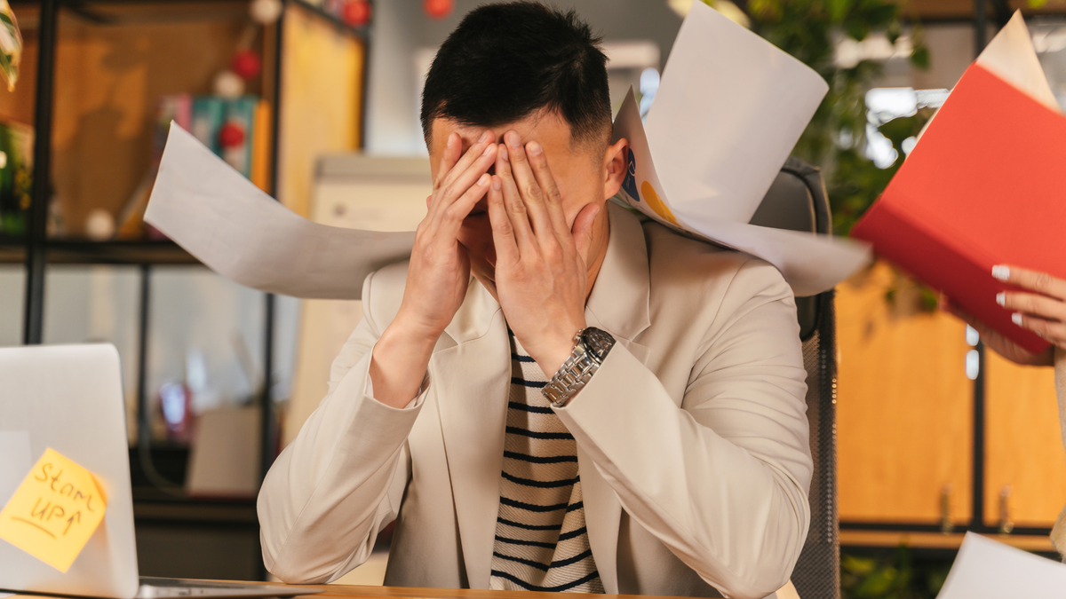 Босс доволен. Emotional Burnout. Burnout work. Выгорел бизнес