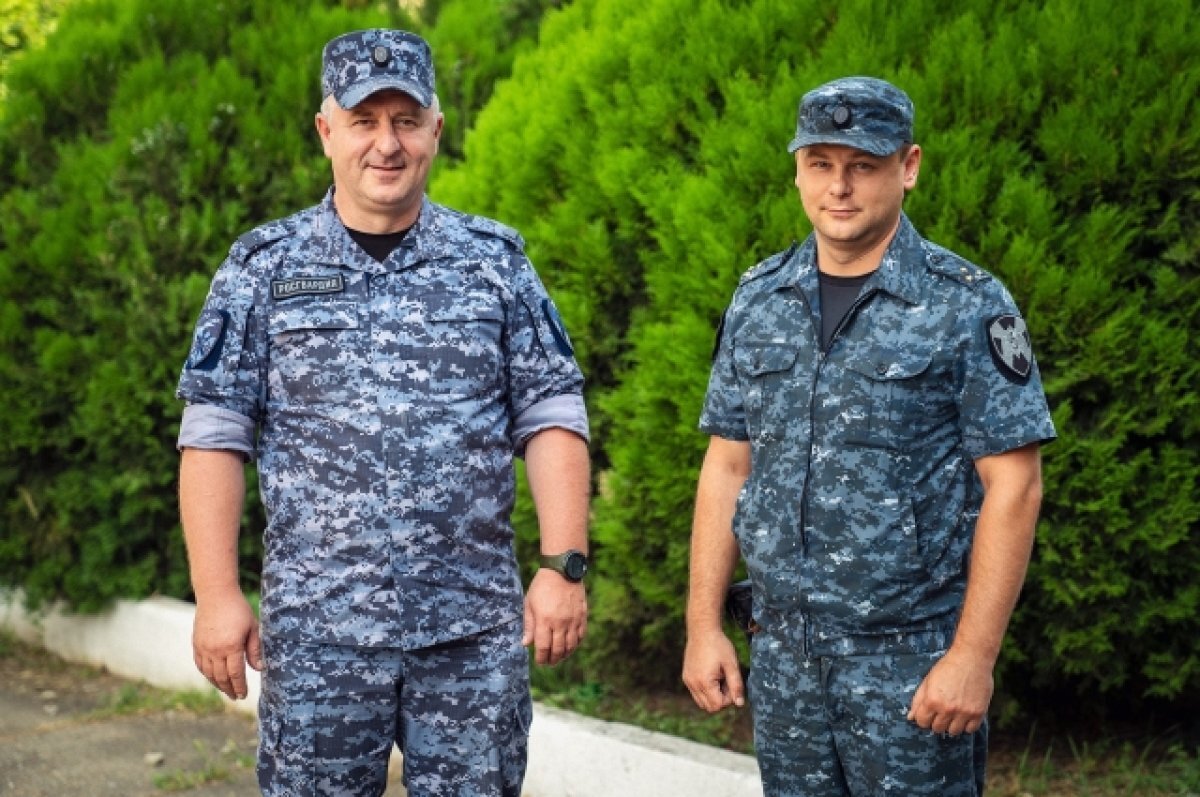    На Кубани росгвардецы помогли курьеру, потерявшему сознание при эпилепсии