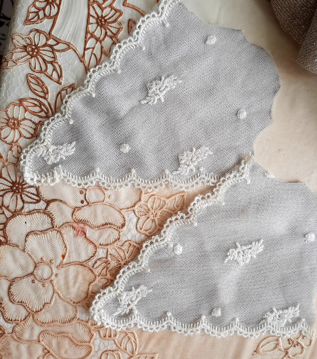 Фото автора. Работа над костюмом.