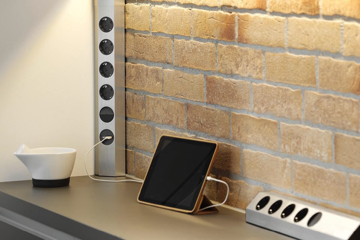 Скрытые розетки в интерьере