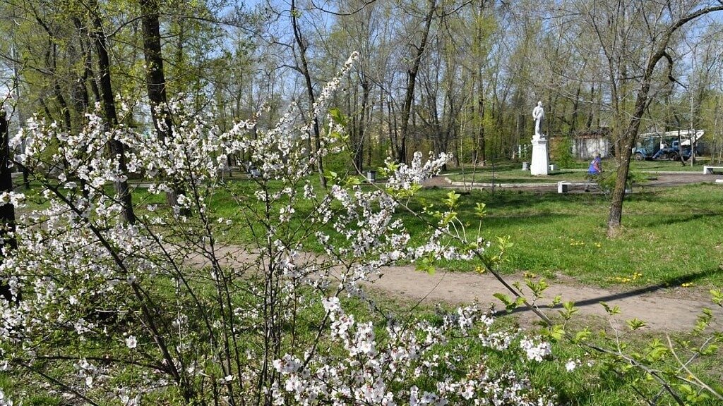     Хабаровчане могут высказать свои предложения и мнения по благоустройству сквера на улице Аксёнова в рамках реализации проекта «Формирование комфортной городской среды», который был выбран победителем онлайн-голосования и будет осуществлен в 2024 году.