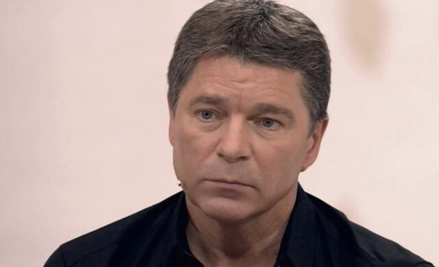 Актер моховиков александр биография личная жизнь 30 лет в браке с известной актрисой, позднее отцовство. Личная жизнь Сергея Махо