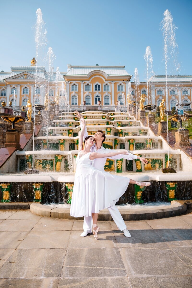 Всероссийский OPEN AIR фестиваль «Парадные спектакли Петергофа»